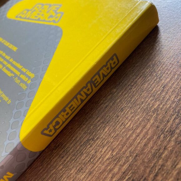 BOOK: Rave America: New School Dancescapes by Mireille Silcott, Paperback - Picture 6 of 6